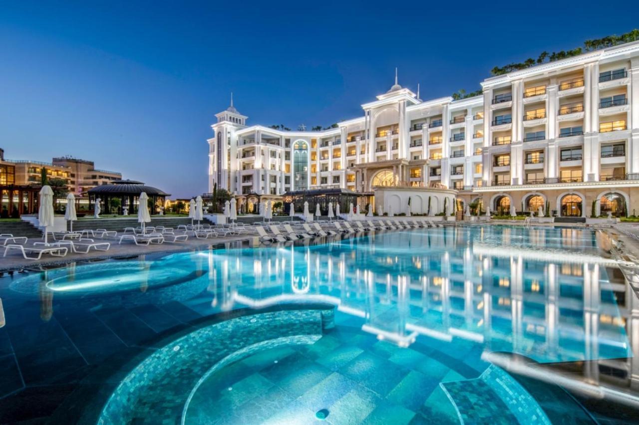 Merit Royal Diamond Hotel & Spa Karavas  Buitenkant foto