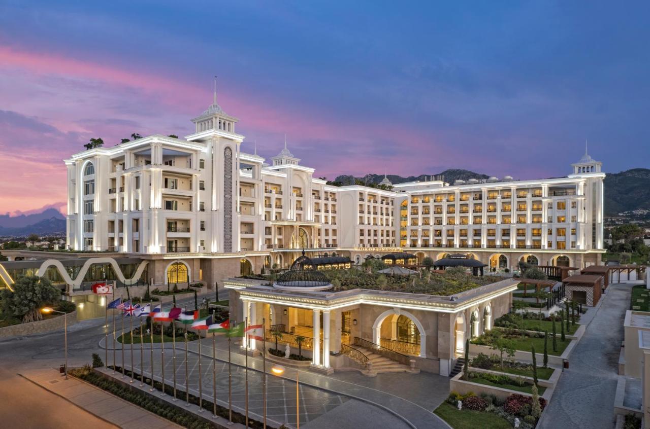 Merit Royal Diamond Hotel & Spa Karavas  Buitenkant foto